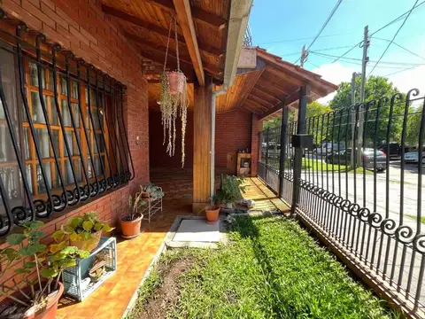 CASA 4 AMB TERRAZA COCHERA LOMAS DE ZAMORA