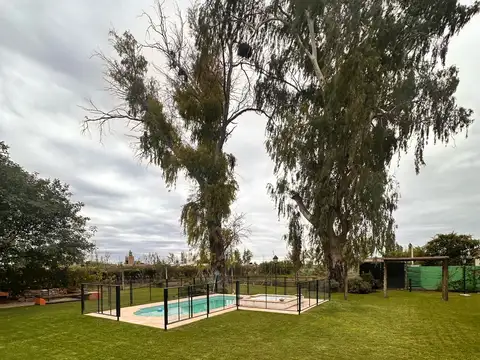 Casa 7 ambientes con 3 baños