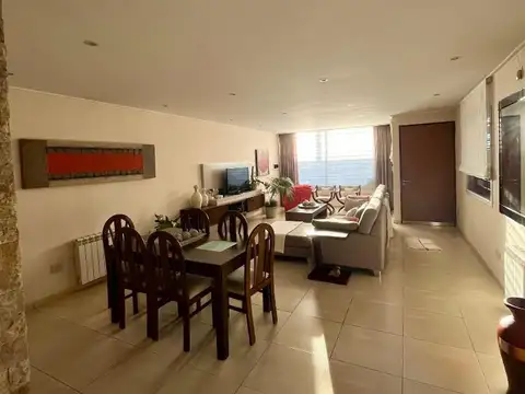 Casa en Venta en La Plata, USD 370.000