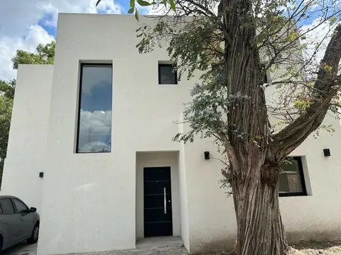 Santa Elena - Pilar del Este 100