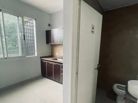 Oficina en Alquiler al Oeste