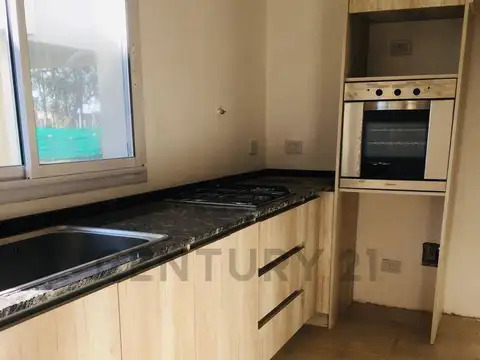 Casa en Venta en Pilar del Este - Santa Lucia, USD 179.000