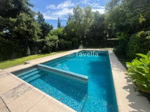 Casa en Venta en Villa Gobernador Udaondo, USD 250.000