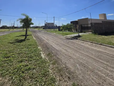 Bv. Néstor de Iriondo y Trivisono. Ricardone.