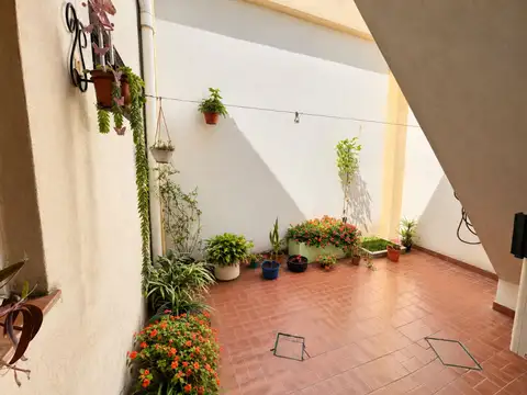 Depto Tipo Casa en Venta en Valentín Alsina, USD 73.000