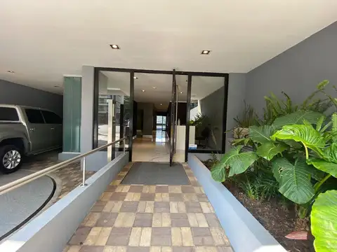 Oficina 2 ambientes con 2 baños