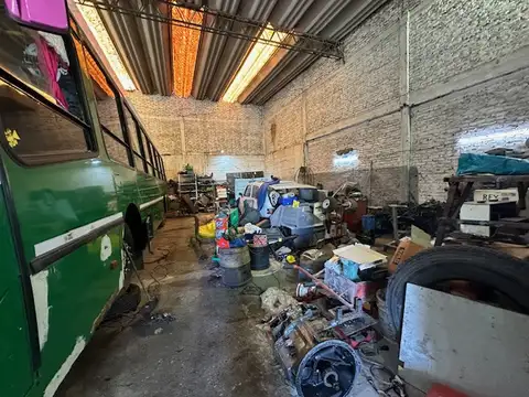 Galpon en Venta en Boulogne, USD 250.000