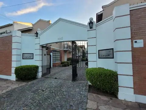 Depto Tipo Casa en Alquiler de 3 ambientes