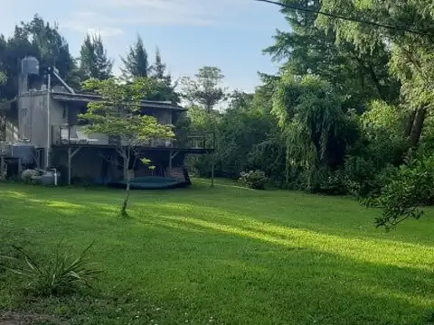 Venta casa SOBRE RIO CARAPACHAY, LUGAR ESTRATEGICO!