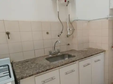 Depto Tipo Casa en Alquiler de 1 dormitorio