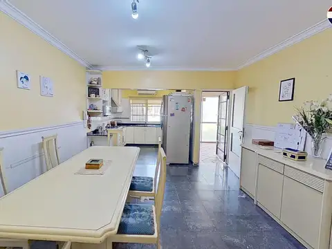 Casa en Venta en Caseros, USD 245.000