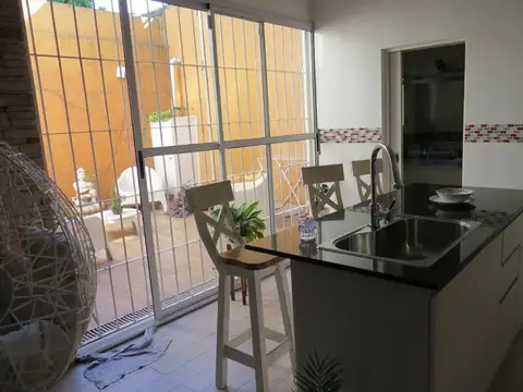 Depto Tipo Casa en Venta en Lanus Este, USD 110.000