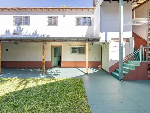 VENTA CASA 4AMB JARDIN DEPOSITO OTRO PERMUTA