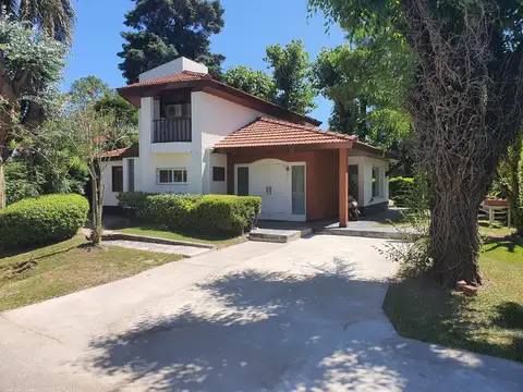 Casa en alquiler por temporada en Indio Cua Golf Club DESDE EL 23/12/24 al 30/01/26 INCLUYE FIESTAS ( 40 DIAS SIN COMISION) VISTA DIRECTA AL GOLF