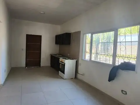 Depto Tipo Casa en Alquiler en Ituzaingo Norte, $ 850.000