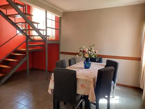 Casa 5 ambientes con 1 baño