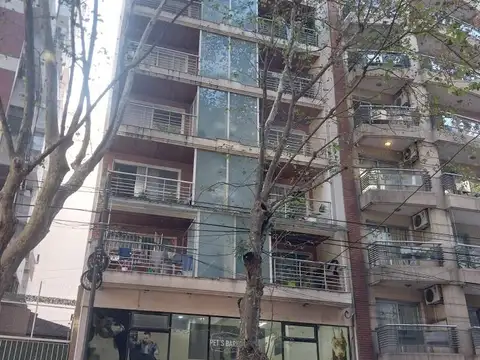 2 ambientes al frente con balcon, 