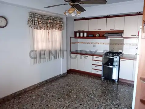 Constitución 2600, Piso 0