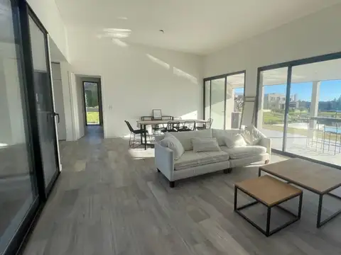 Casa en Venta en El Naudir, USD 520.000