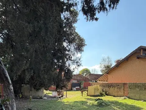 Excelente LOTE en esquinsa en venta de 320m2 ubicado en Muñiz.-