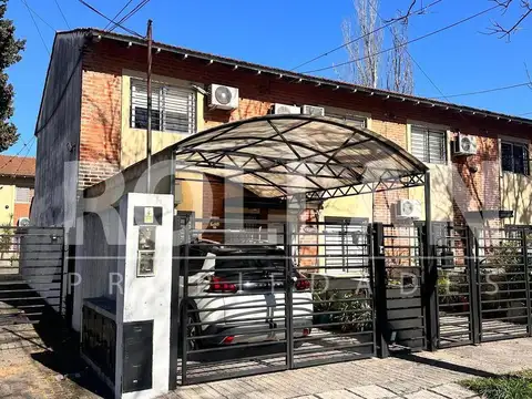 DUPLEX CON COCHERA Y PATIO APTO CREDITO