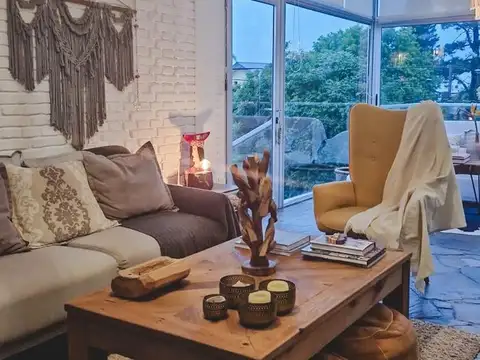 Casa en Alquiler en Playa Mansa, USD 6.000