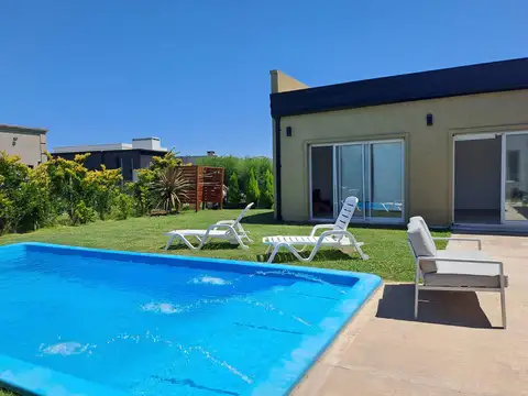 Casa en Venta en Pilar del Este - San Ramón, USD 197.000
