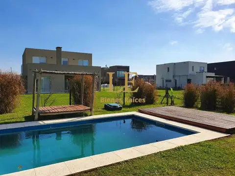 Casa en Alquiler en Puertos, USD 1.300