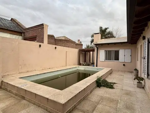 DEPARTAMENTO EN VENTA EN BRAGADO CON PILETA