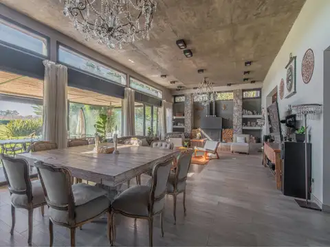 Casa en Venta de 5 dormitorios