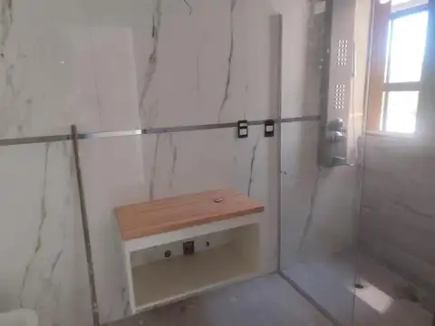 Departamento en Venta en Barrio Parque Leloir, USD 215.000