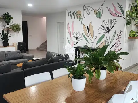 Casa 4 ambientes con 4 baños