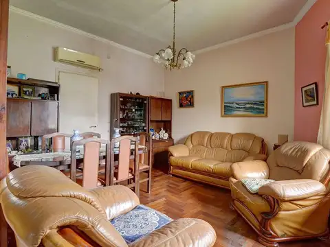 Depto Tipo Casa en Venta en Villa Luro, USD 160.000