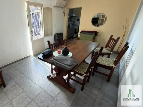 Casa 7 ambientes con 1 baño