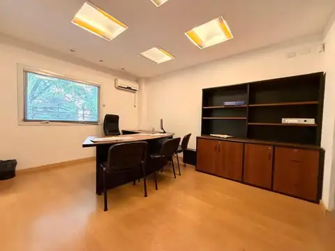 Oficina en Alquiler al Norte