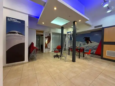 Oficina funcional en primer piso – Acasuso