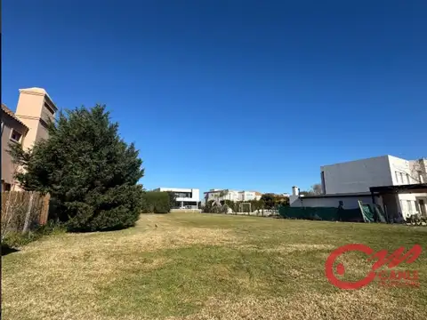Terreno / Lote en venta de 820m2 ubicado en Haras Santa María
