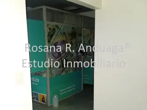 TRES LOCALES EN BLOCK EN GALERIA RICHMOND