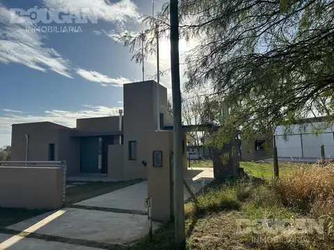Casa en Venta al Este