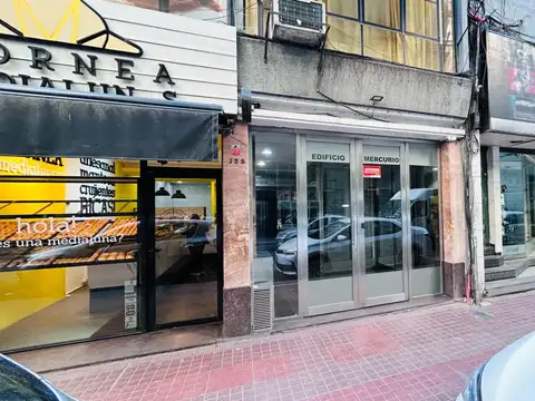 Oficina en Venta al Este