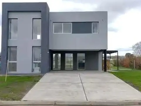 Casa A Estrenar En Venta Barrio Cerrado San Sebastián