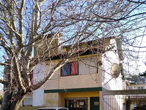 Depto Tipo Casa en Venta con 1 cocheras
