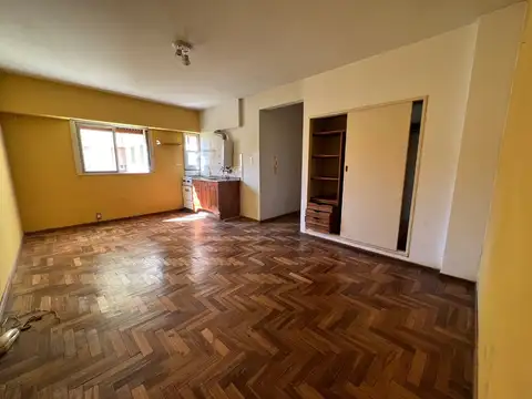 Fray Justo Sarmiento 1500, Piso 2