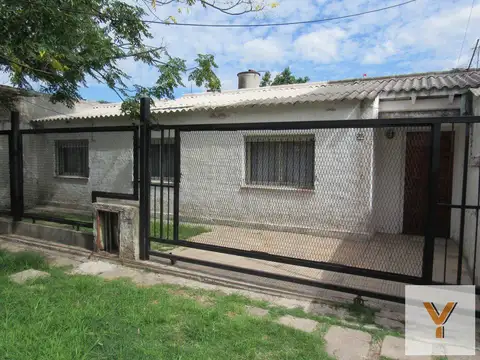 Casa en venta - 3 dormitorios  1 baño - cochera - 276Mts2 - San Andrés, San Martín
