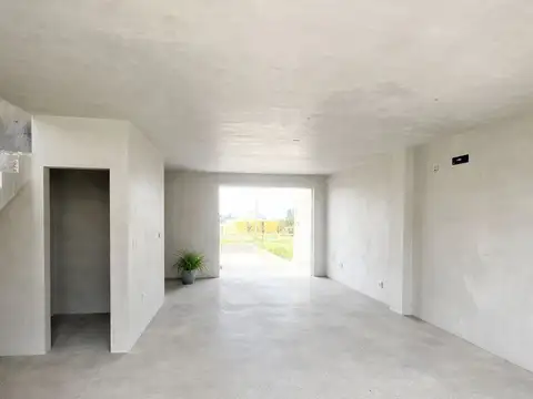 SE VENDE DUPLEX A ESTRENAR EN DOCTA