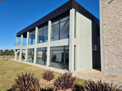 Terreno en Venta 2.326  mts Frente