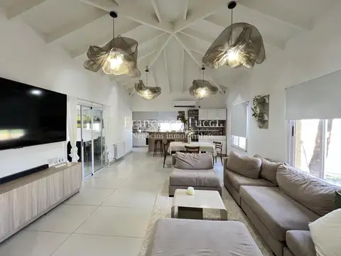 Casa en Venta en Haras Maria Elena, USD 250.000