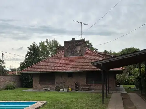 Casa 4 ambientes con 3 baños