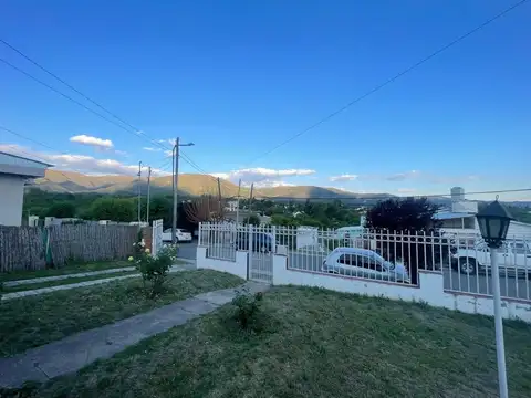 Casa en Venta en La Falda, USD 93.000