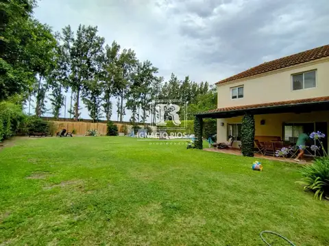 Casa en Alquiler Temporal en Laguna Del Sol, USD 2.800